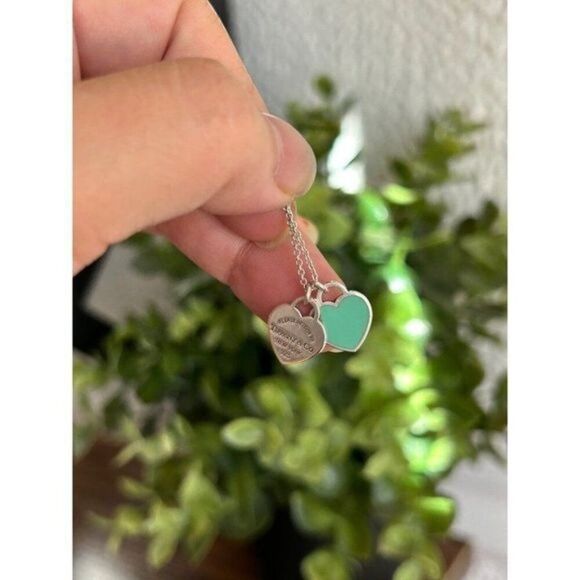T&Co. 925 Mini Teal Double Heart Necklace - Picture 5 of 8